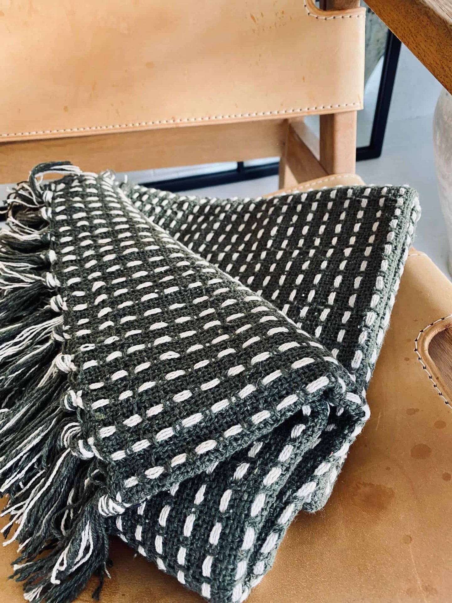 Plaid i 100% genanvendt bomuld - Oliven - VIAMAJA.DK