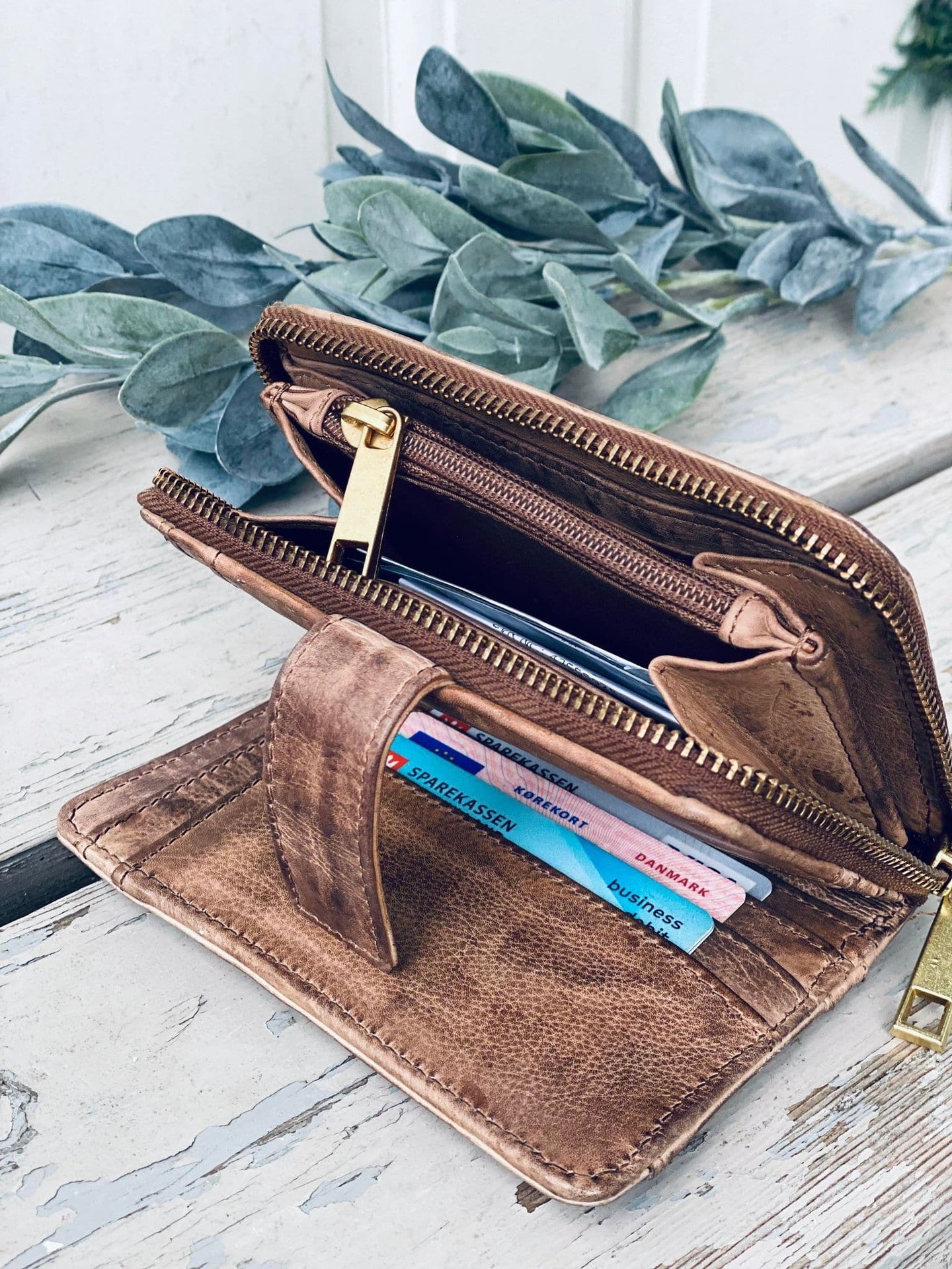 Pung i lækker blød skind - Walnut - VIAMAJA.DK