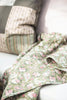 Quilt grün mit faded rose paisley