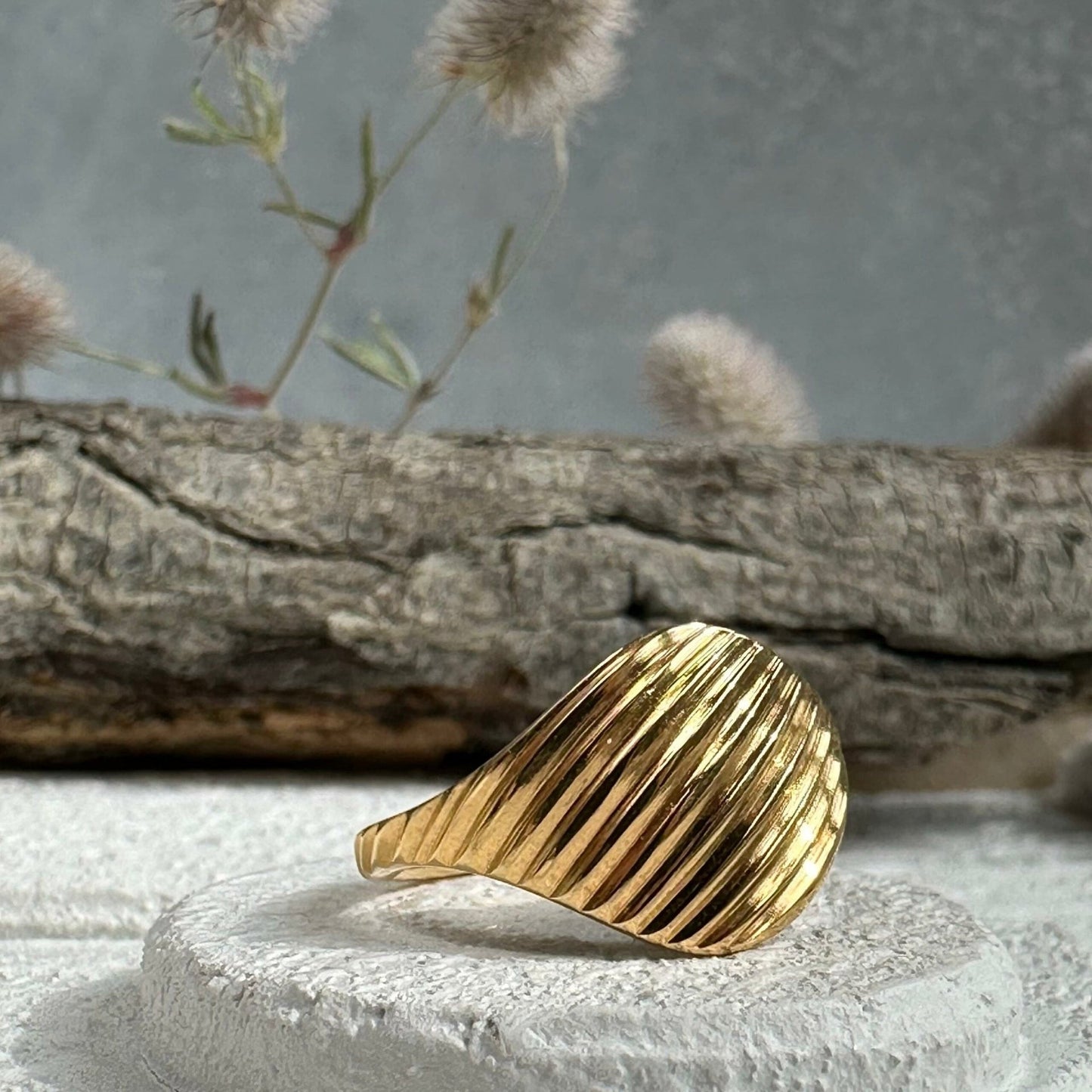 Ring ALYSSIA forgyldt - VIAMAJA.DK