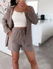 Set mit Waffelhemd und Shorts – dunkelbeige Baumwolle