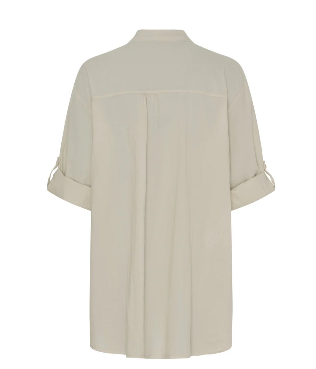 Skjorte Celina med broderi – Beige - VIAMAJA.DK