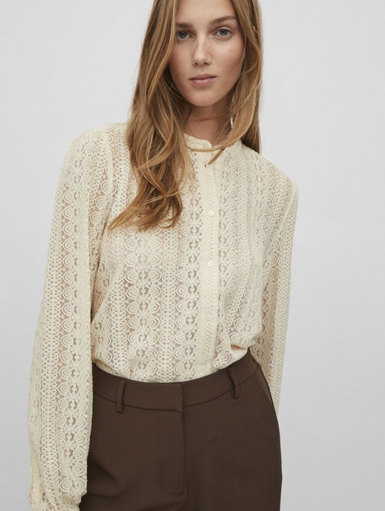 Skjorte med blonde Off - white - VIAMAJA.DK