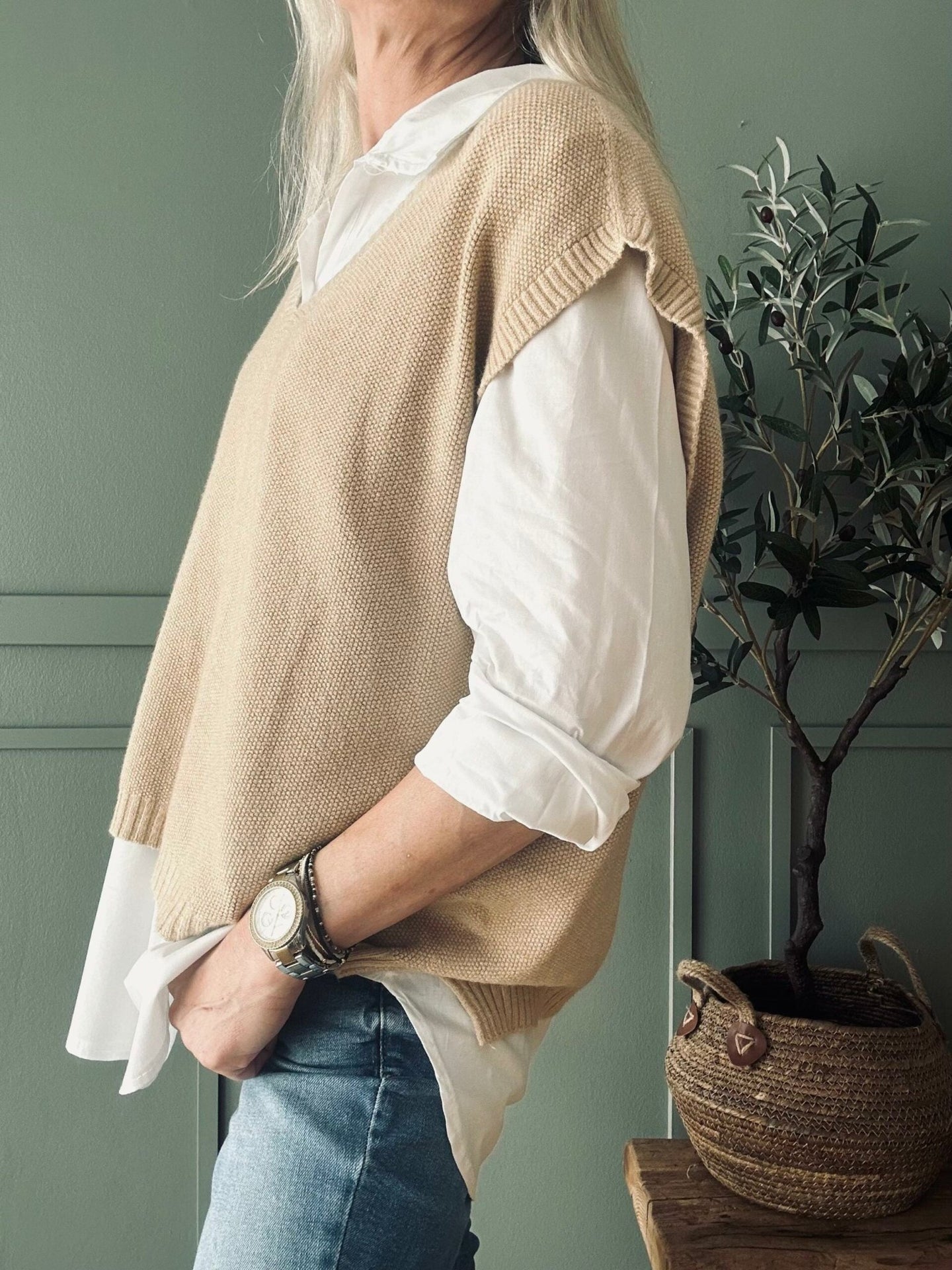 Skjorte med vest – Onesize Norah beige - VIAMAJA.DK