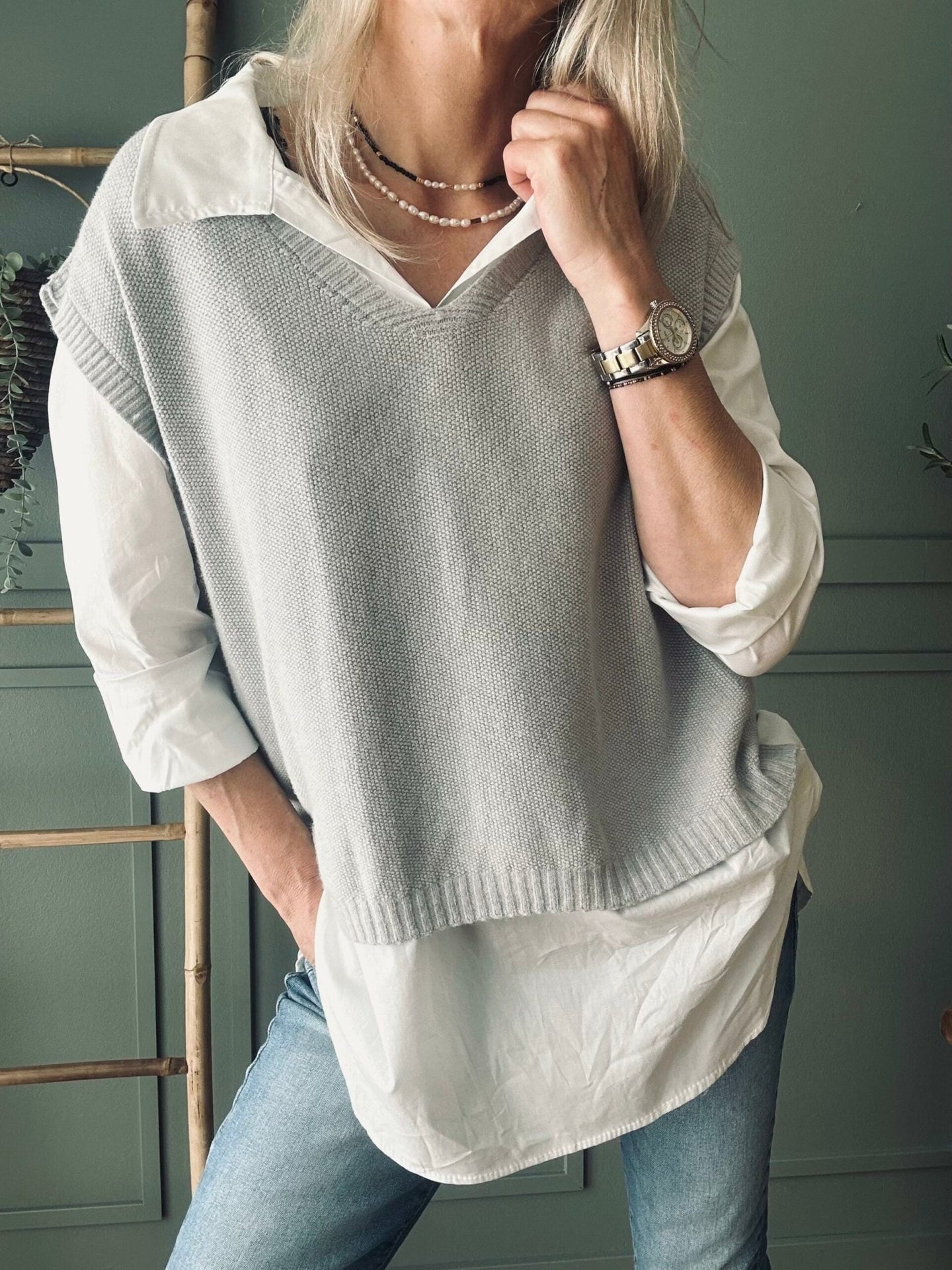 Skjorte med vest – Onesize Norah grey - VIAMAJA.DK