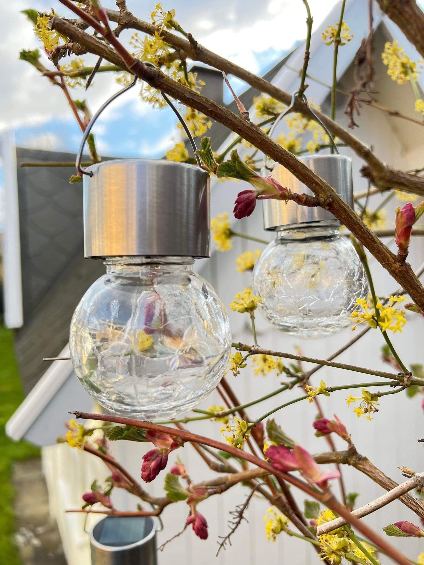 Solcelle LED pære med ophæng - VIAMAJA.DK