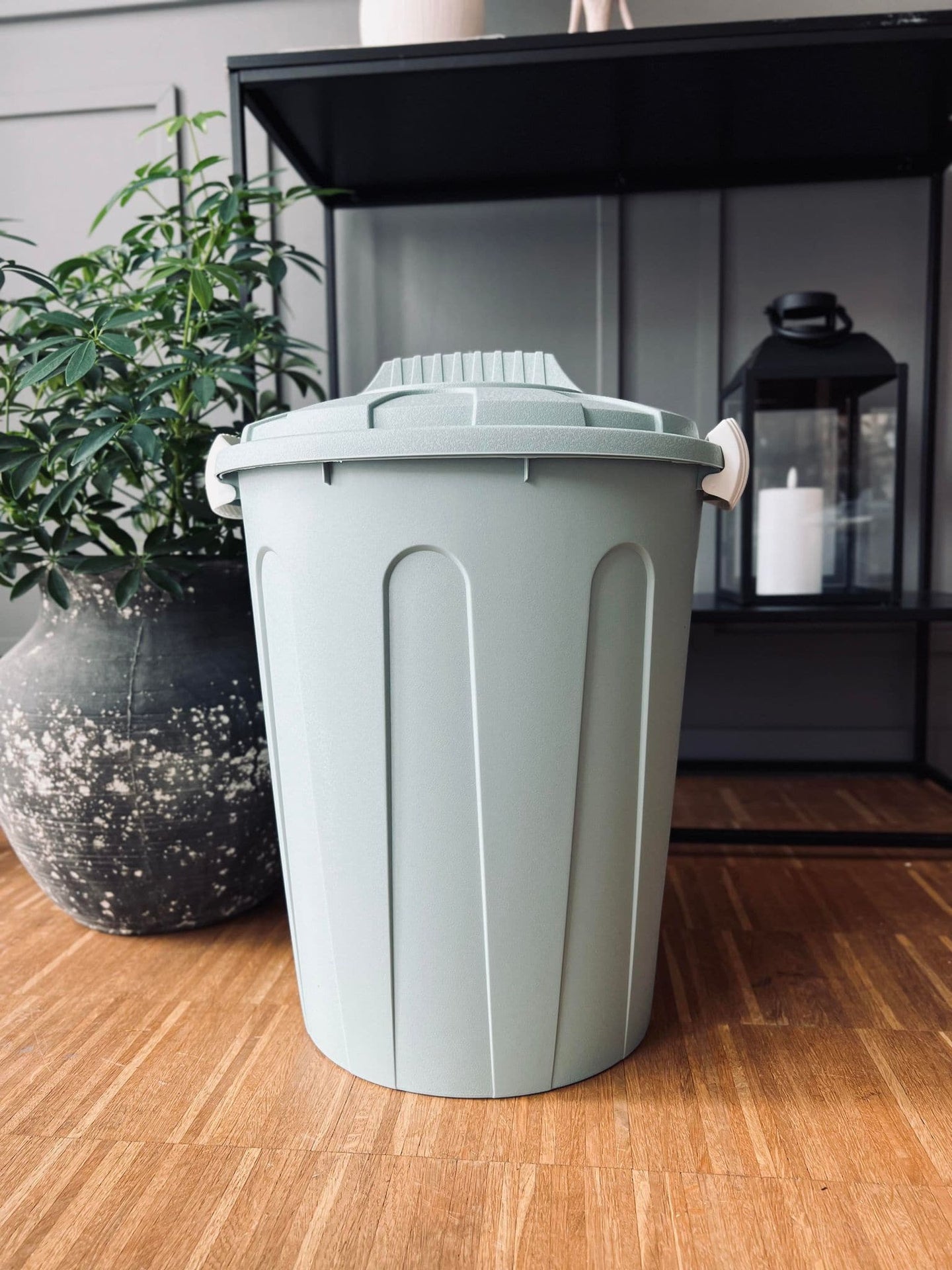 Spand med låg til opbevaring - Dusty green - VIAMAJA.DK