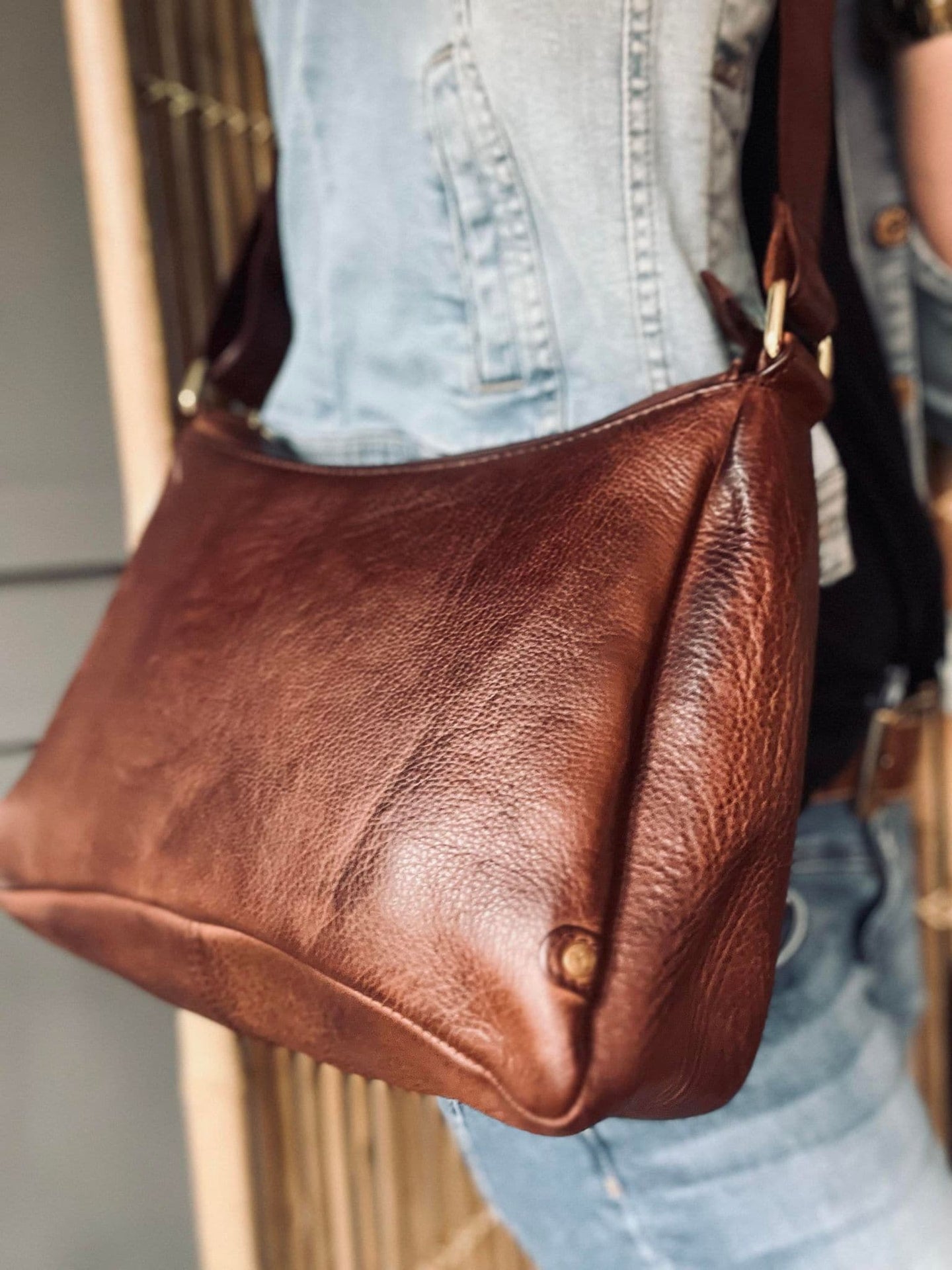 Taske i lækkert skind - SALLY Brandy - VIAMAJA.DK