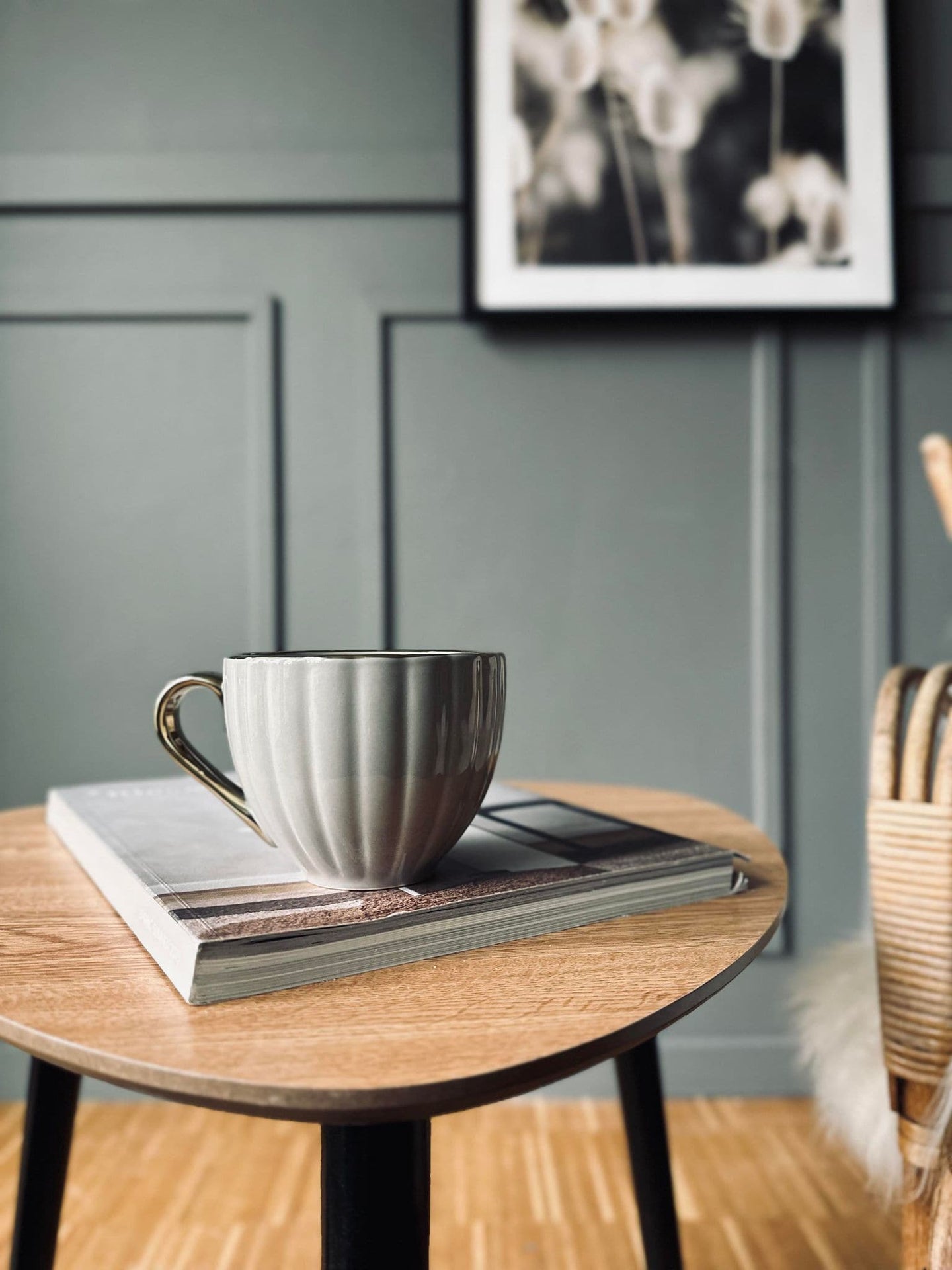 Tekop med guld hank – Beige - VIAMAJA.DK