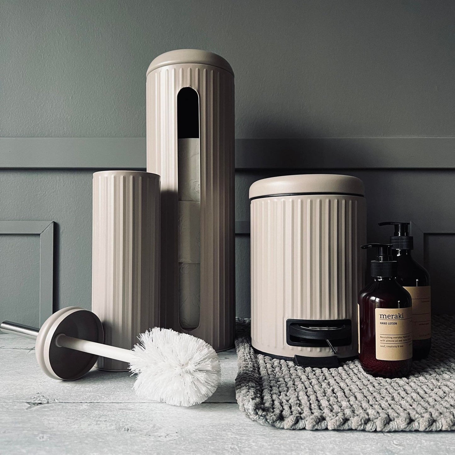 Toilet sæt med 3 dele - Beige - DEMO - VIAMAJA.DK