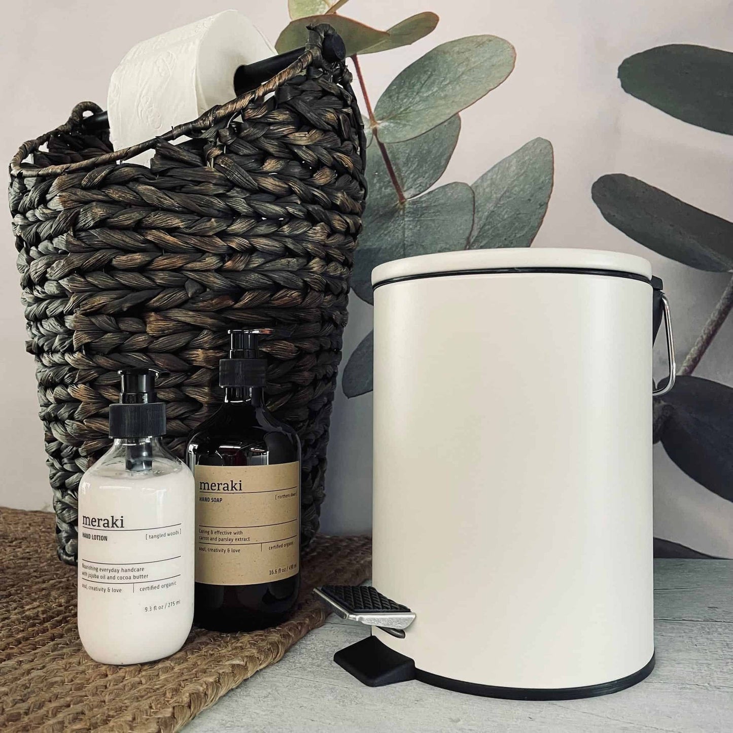 Toiletspand med softclose låg – Hvid 3 liter - VIAMAJA.DK