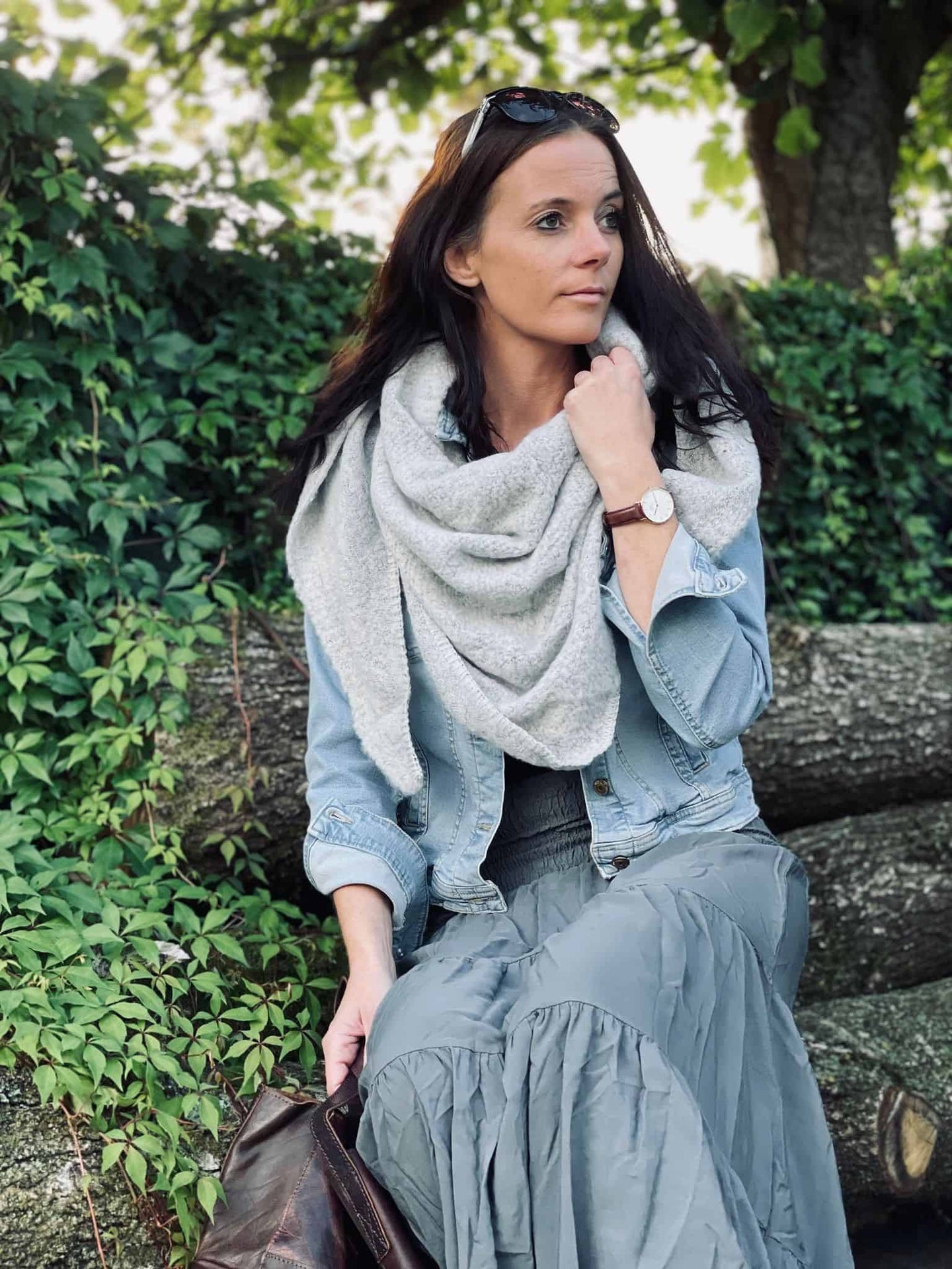 Tørklæde MILA Grey - VIAMAJA.DK