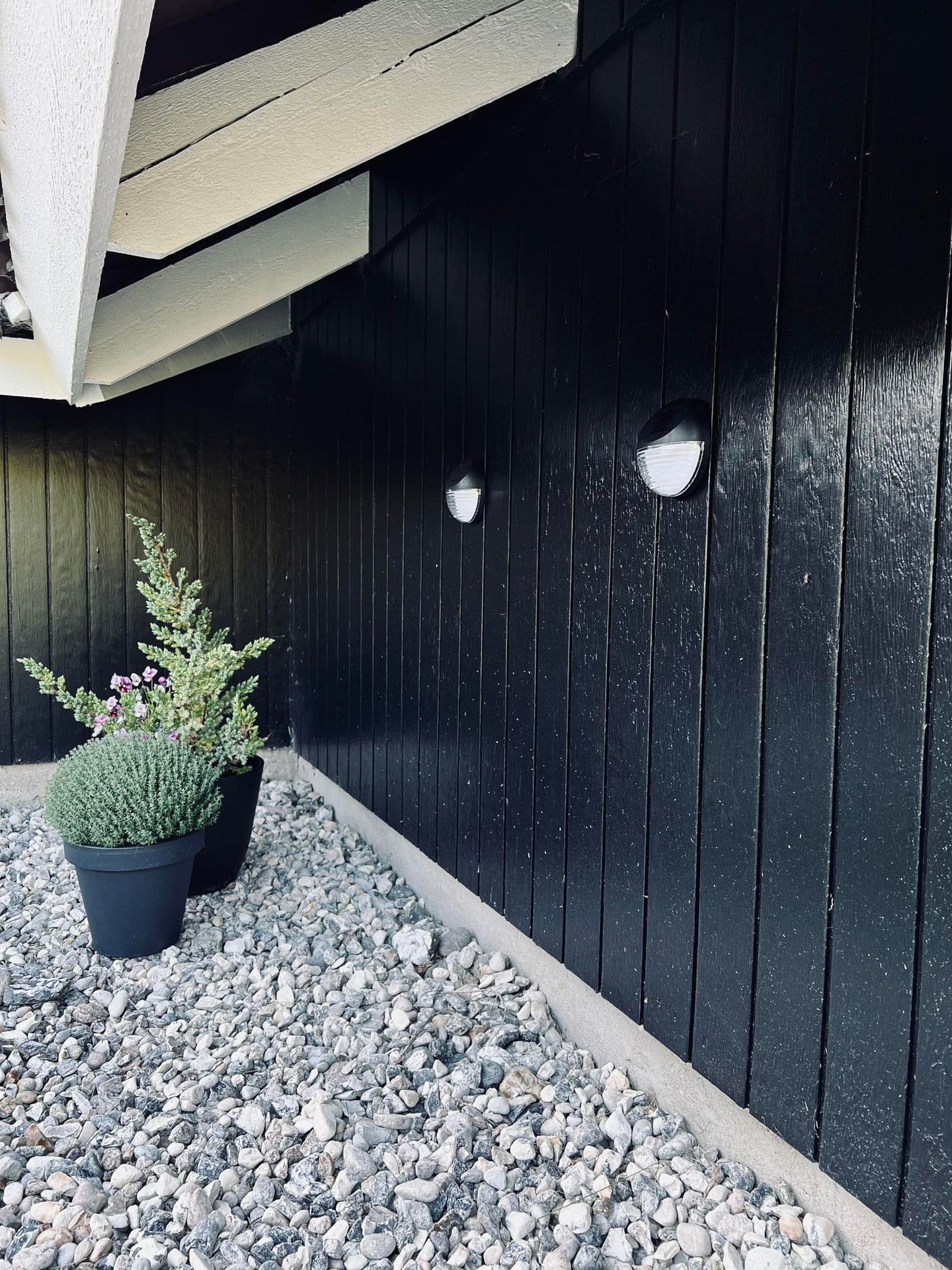 Væglampe med solceller - Tilbud 4 stk - VIAMAJA.DK