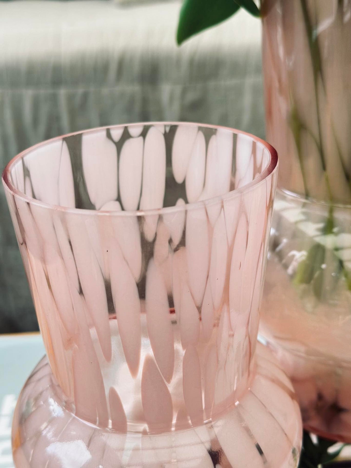 Vase 18cm Mundblæst glas – Rose - VIAMAJA.DK