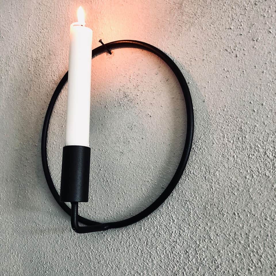 VIAMAJA Cirkel stage - Sort - Ø 20 cm - VIAMAJA.DK