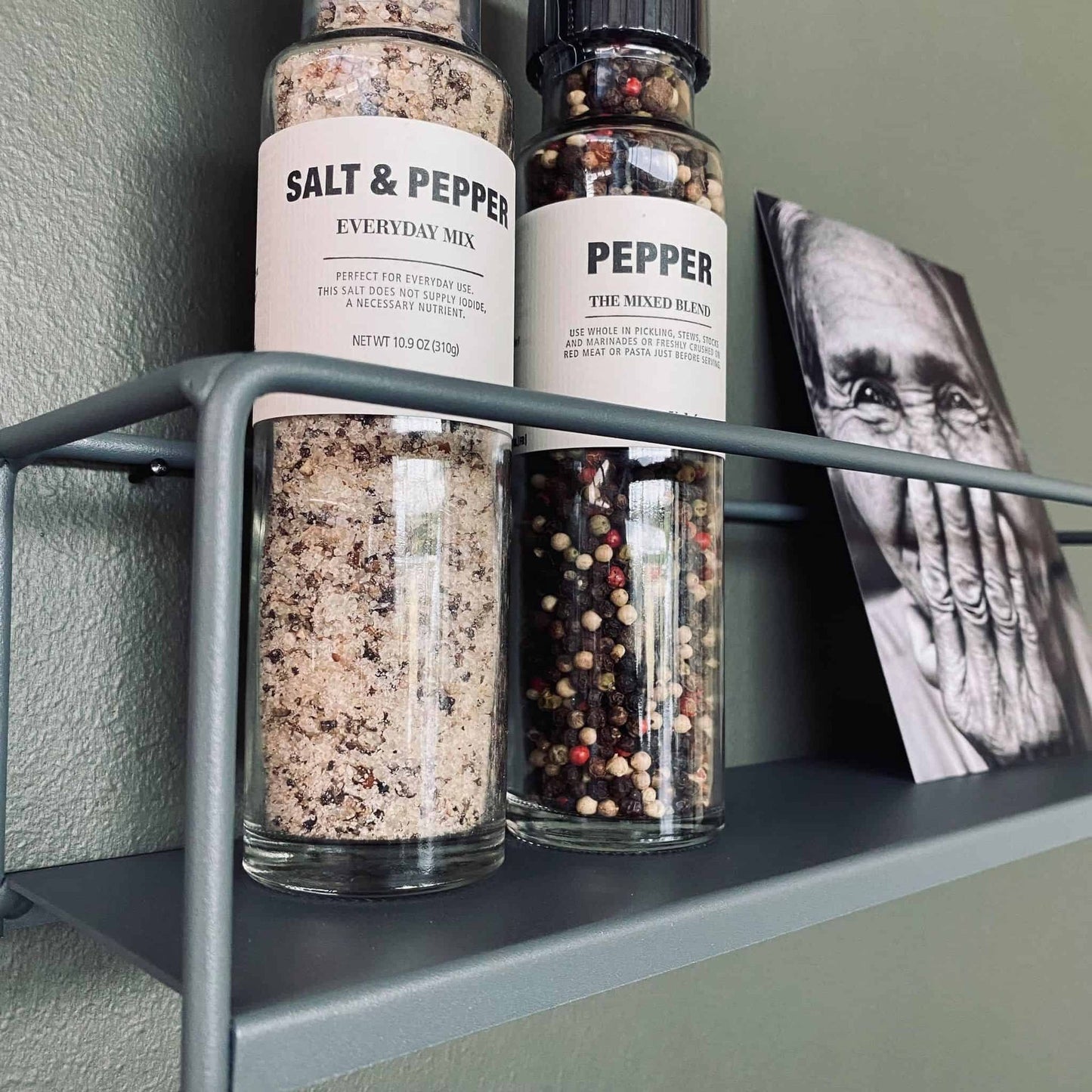 VIAMAJA Gallerihylde / køkkenhylde – Grå - VIAMAJA.DK