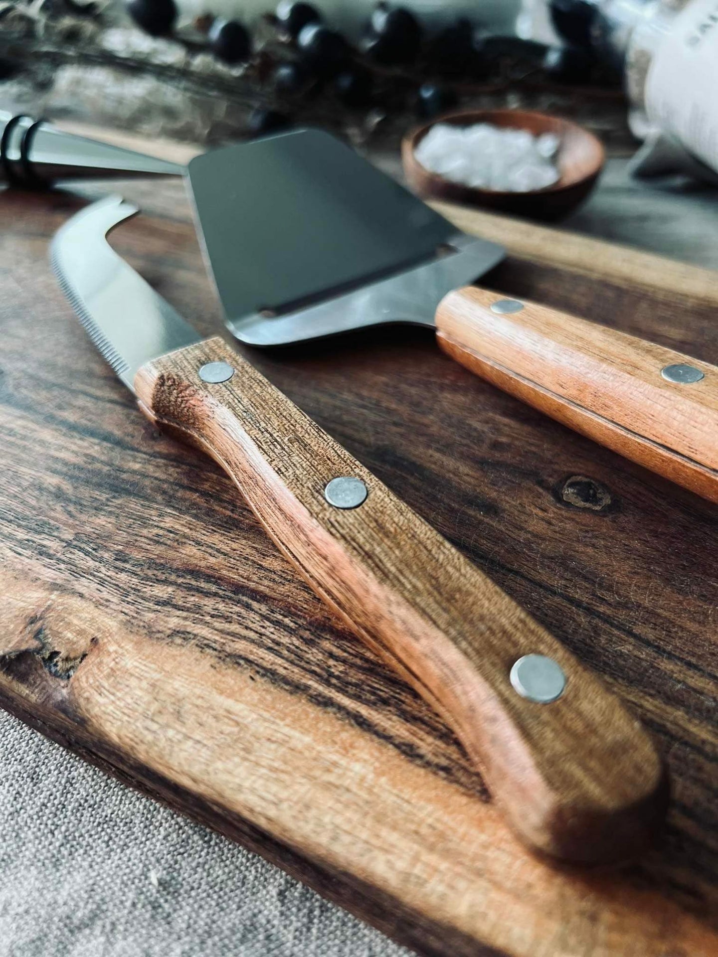 Vin og oste sæt - Oplukker og knive - VIAMAJA.DK