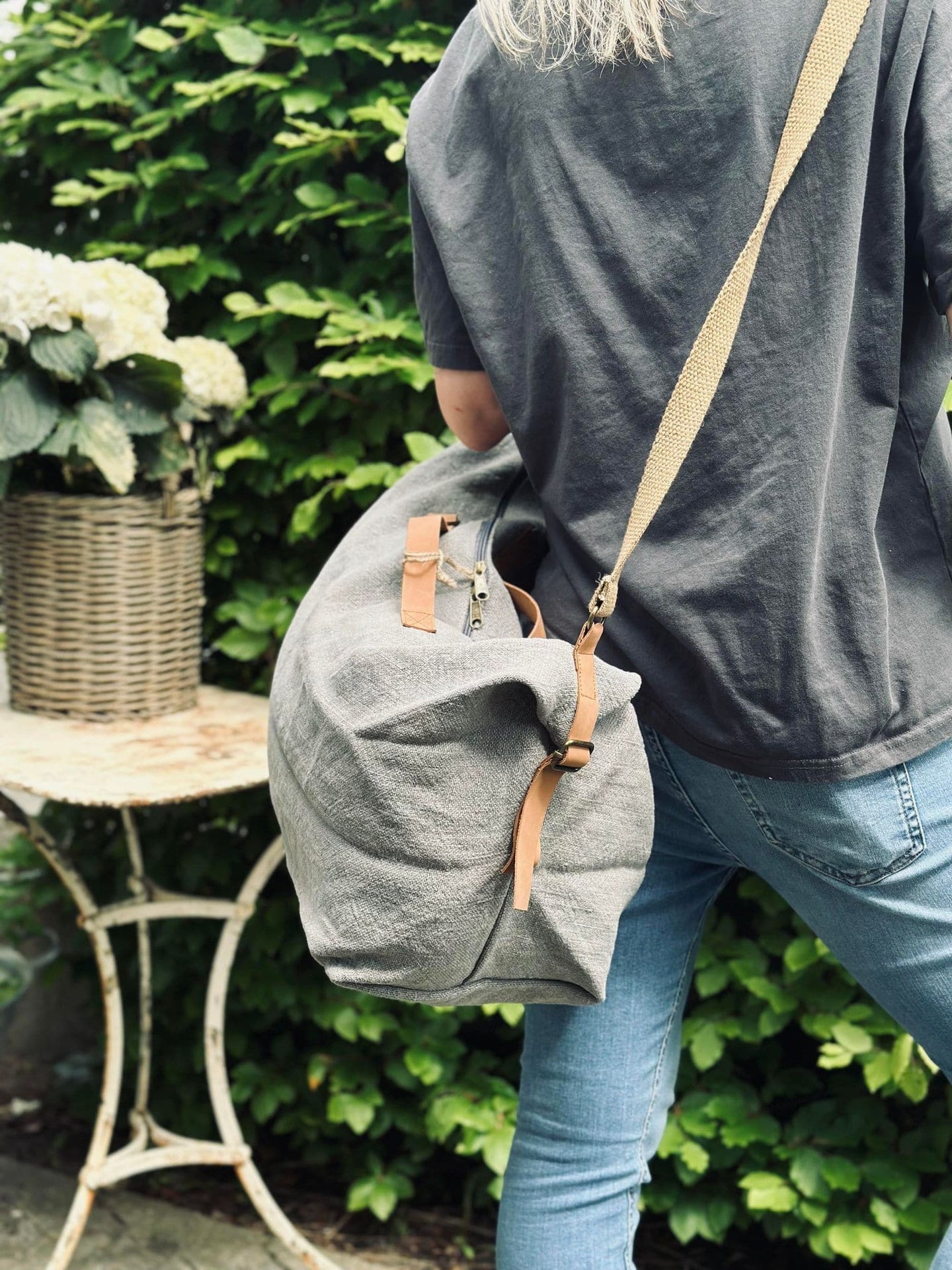 Weekendtaske - WASHED JUTE GREY - VIAMAJA.DK