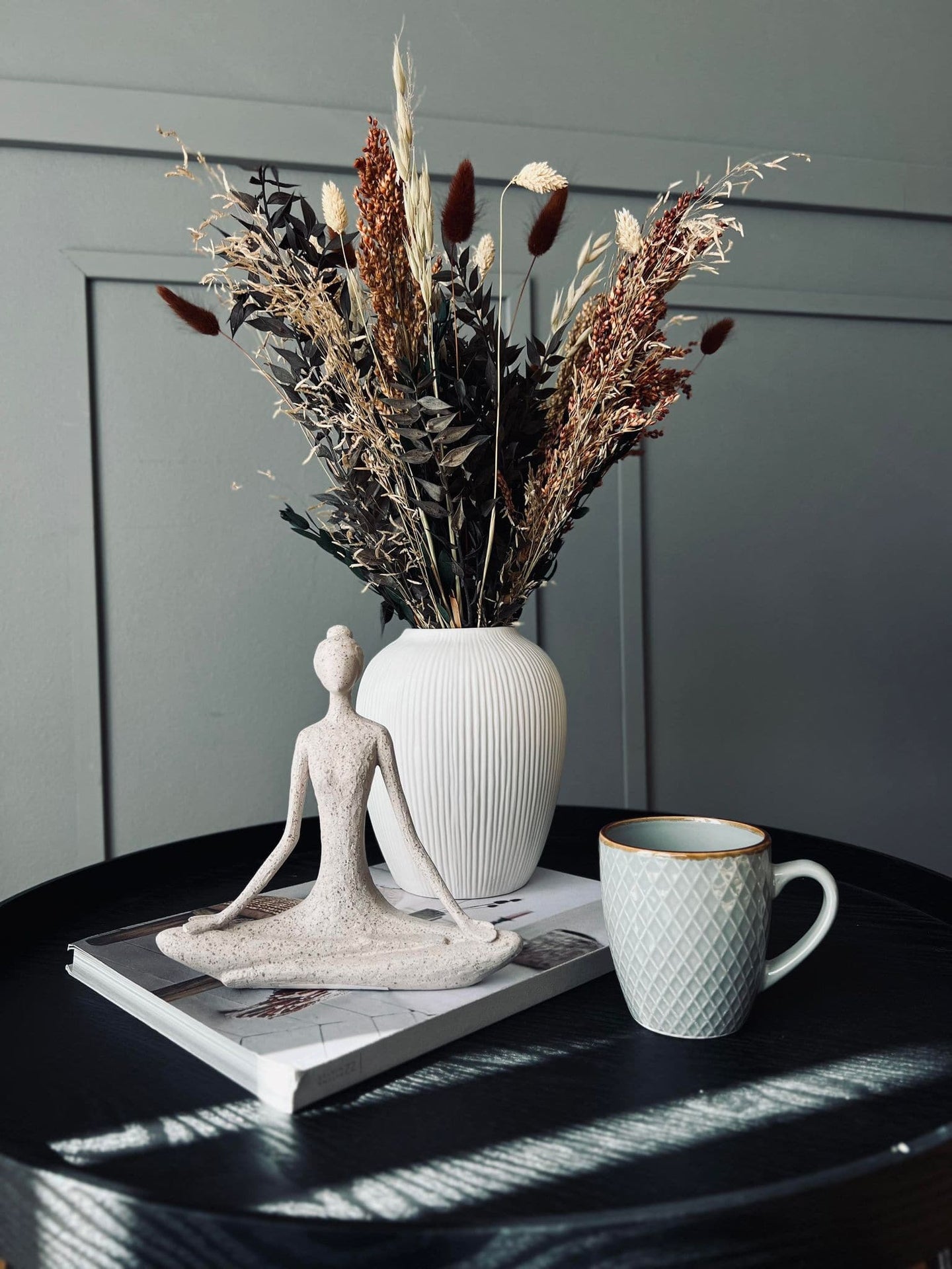 YOGA - White Lady No.4 - VIAMAJA.DK